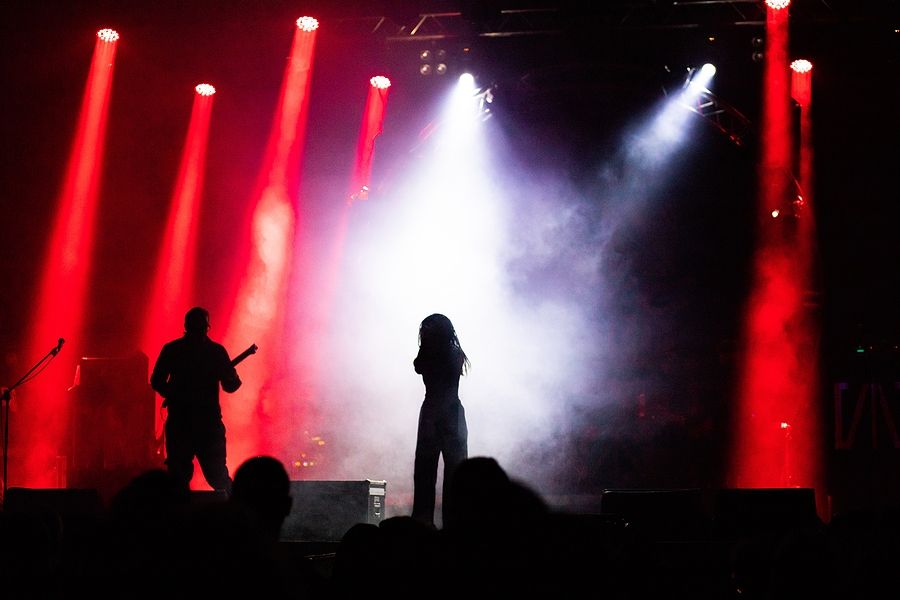 singer-silhouette.jpg