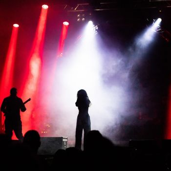 singer-silhouette.jpg